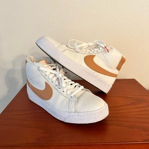 Nike SB Blazer Mid